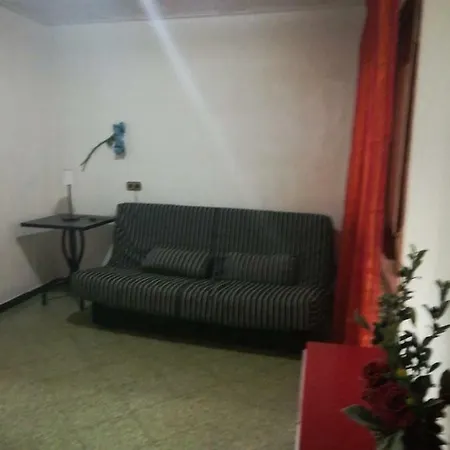 Encantador Apartamento Cerca De La Playa *