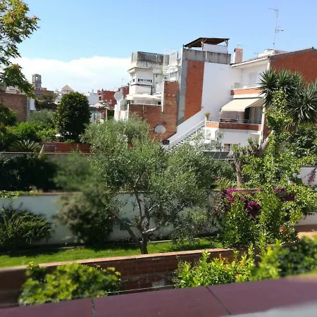 Encantador Apartamento Cerca De La Playa *